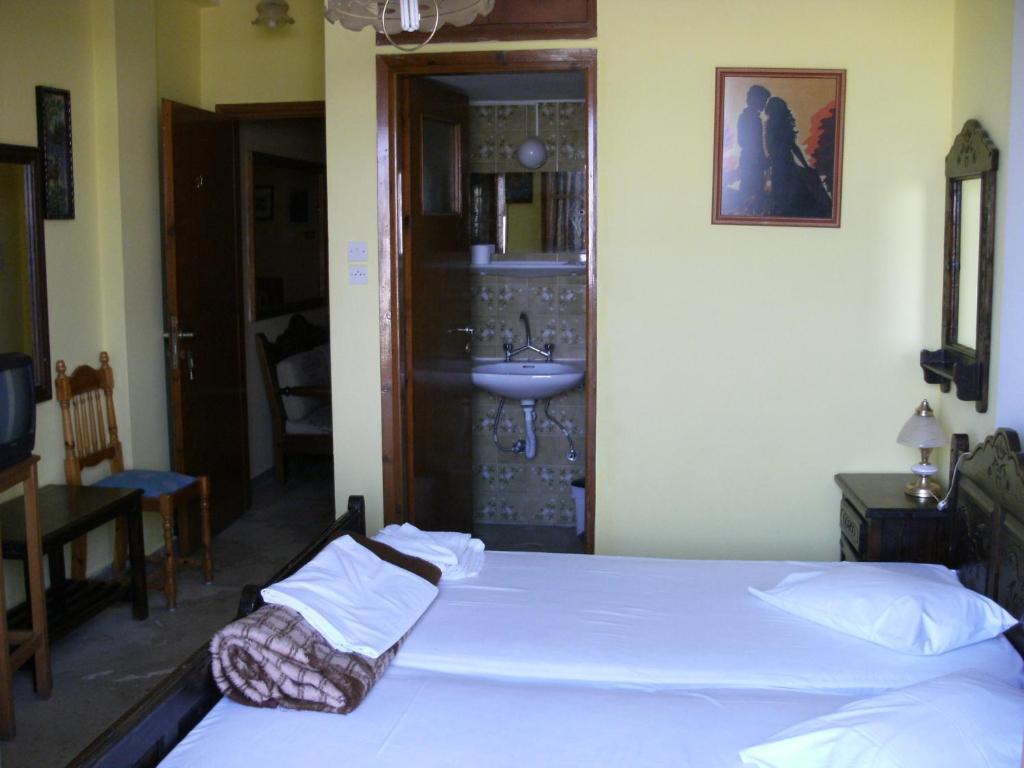 Katerina Hotel Толон Экстерьер фото